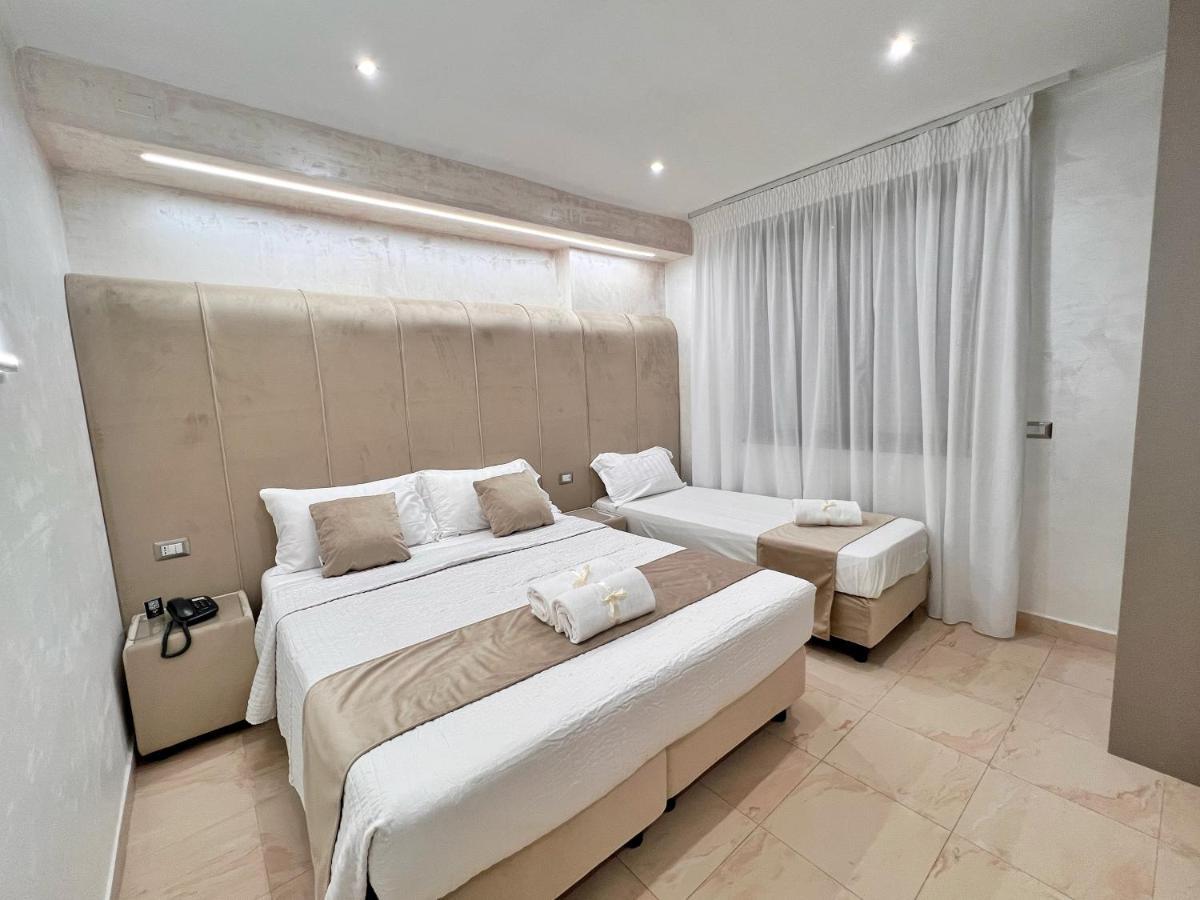 Hotel Paradiso لاغو باتريا المظهر الخارجي الصورة