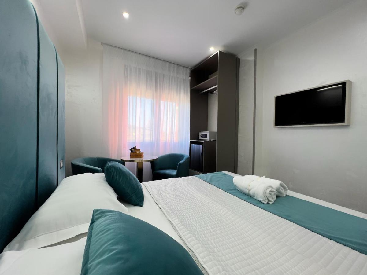 Hotel Paradiso لاغو باتريا المظهر الخارجي الصورة